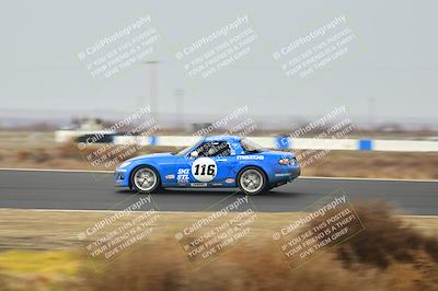 media/Jan-26-2025-CalClub SCCA (Sun) [[cfcea7df88]]/Group 1/Race/